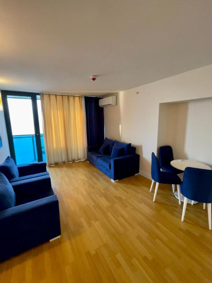 Panorama Aparthotel Orbi City Batumi Exterior photo