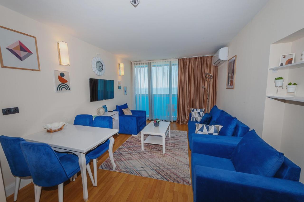 Panorama Aparthotel Orbi City Batumi Exterior photo